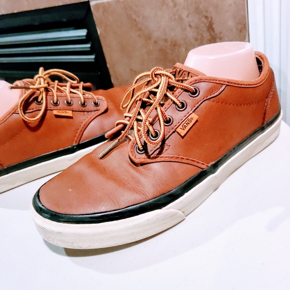 SUPER RARE VINTAGE LEATHER LACE UPS W/ORIG LACES - Picture 1 of 11